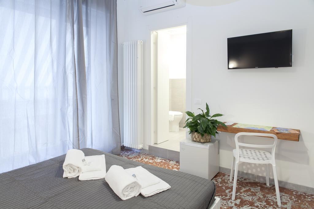 La Casa Delle Acciughe Guest House La Spezia Phòng bức ảnh
